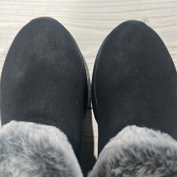 SKECHERS ON-THE-GO JOY SAVVY BOOT - Picture 8 of 11